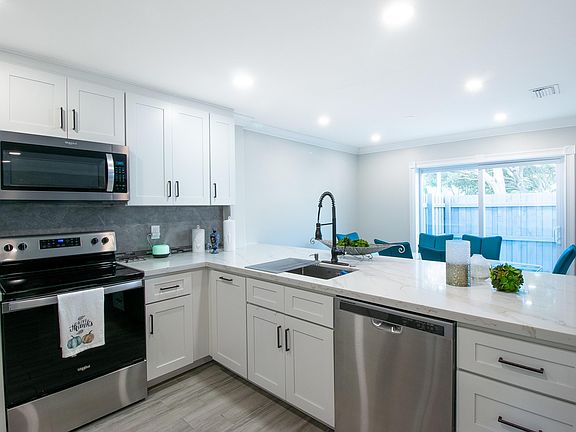 2nd image of 5105 Pine Abbey Dr S