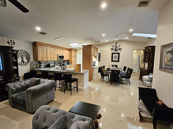 5th image of 10356 Sunstream Lane