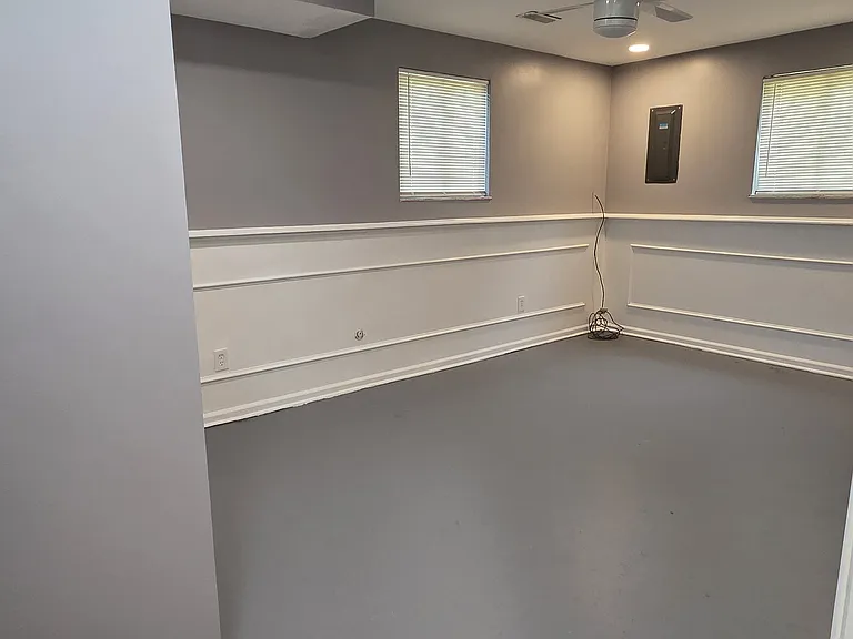 1380 Catalpa Dr — Photo 26