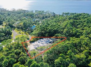 305 Sweet Bay Cir, Eastpoint, FL 32328