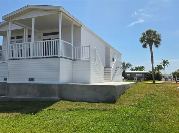 17561 Peppard Dr, Fort Myers Beach, FL 33931