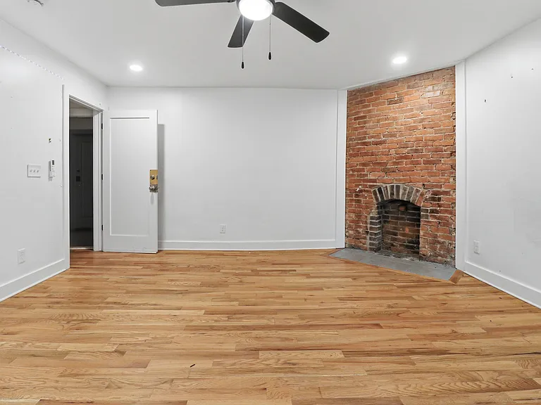 186 Hurt St NE #D1 — Photo 20
