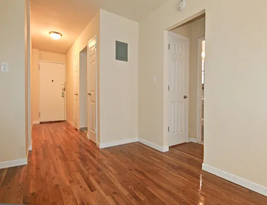 Rented by SW Queens Mezzanine | media 29
