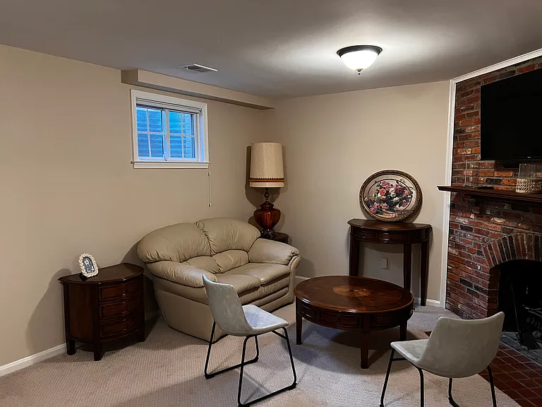 6804 Melrose Dr — Photo 3