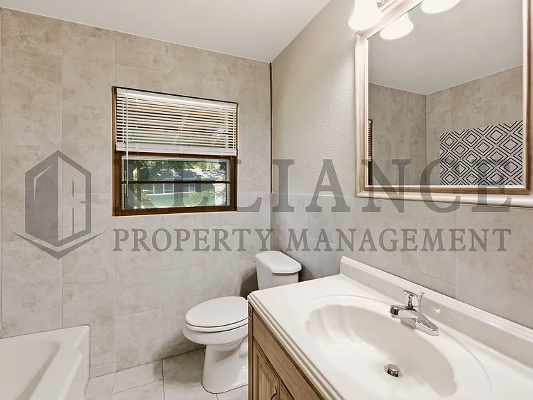 841 N Country Acres Ave — Photo 26