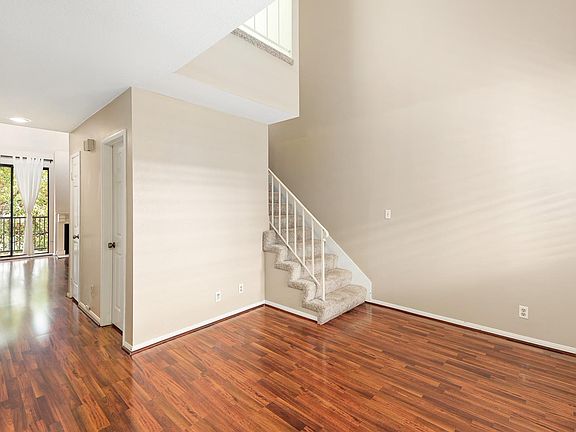 5th image of 330 Cordova St Unit 323