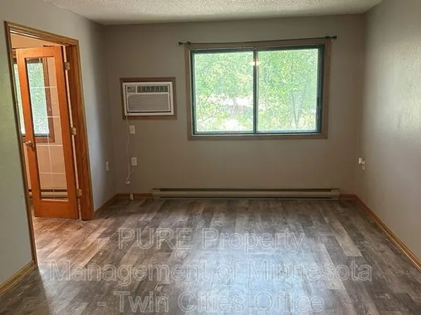 221 Grand Ave W, South Saint Paul, MN