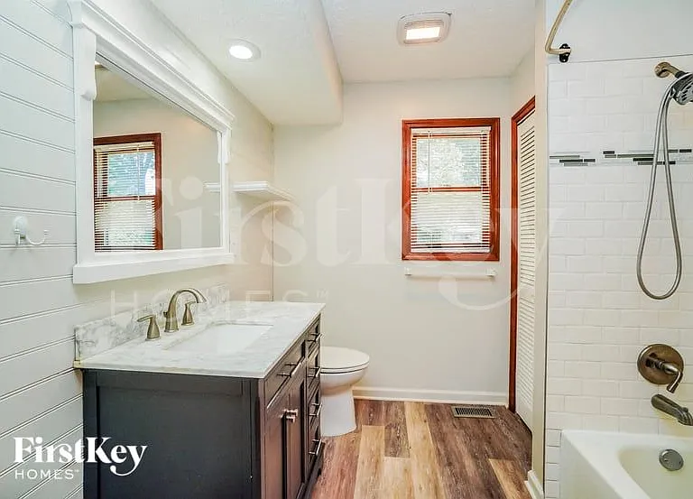 8543 Appleridge Cir — Photo 13