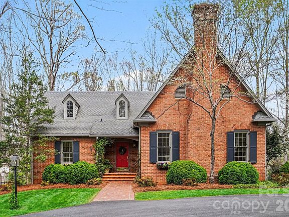 2nd image of 212 Deerchase Rd