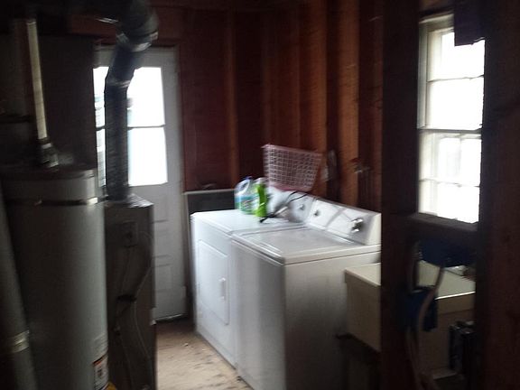 4th image of 118 Dupont Ave