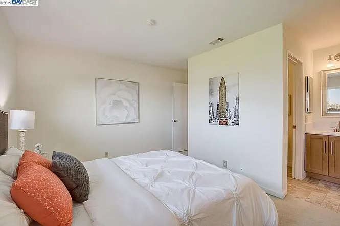 5877 Central Ave — Photo 13