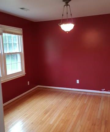 5th image of 910 Northside Dr