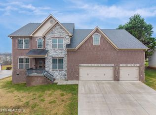 3416 Roy Ave, Maryville, TN 37804
