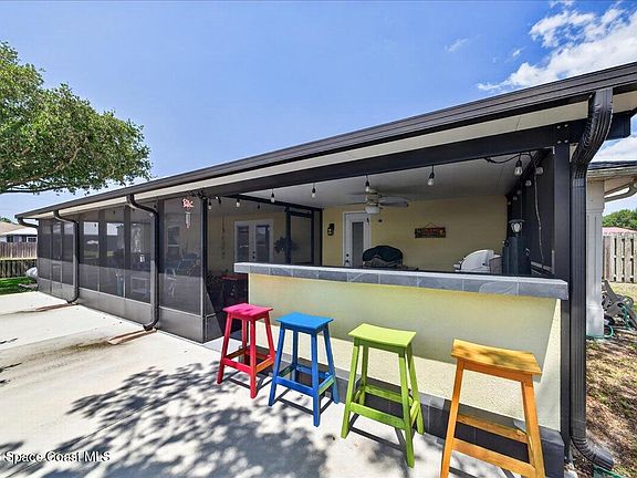 4th image of 5975 Aruin St