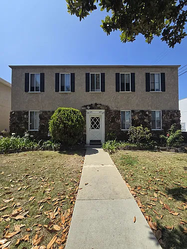 624 Carson St Photo 1