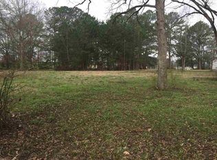 1 Trenton Rd, Forest, MS 39074