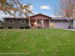 6810 Cardinal Ln, Lansing, MI 48917