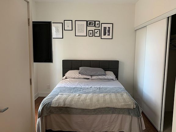 4th image of 360 Cumberland St #203