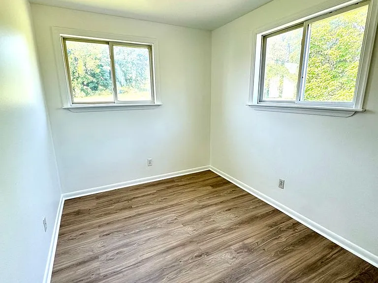 51 Pleasant Hill Rd — Photo 9