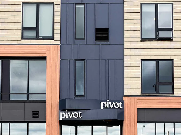 Pivot Apartments — Photo 37