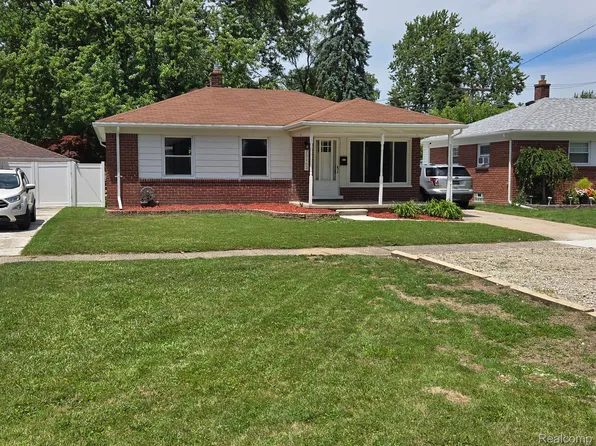 25162 Woodruff Rd, Flat Rock, MI 48134