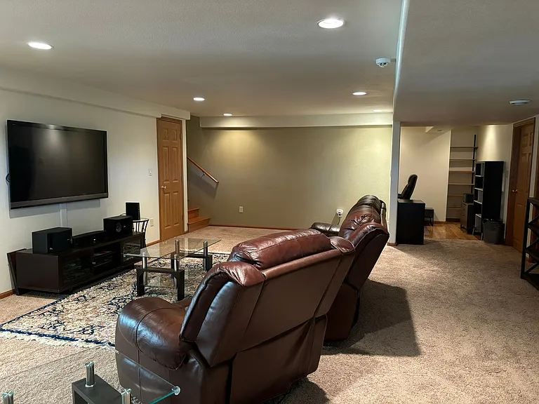 6817 Dunsmore Rd — Photo 25