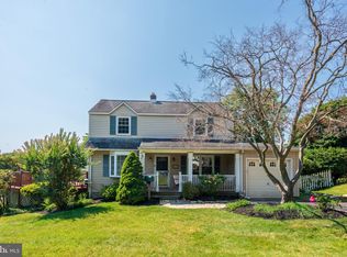 539 School House Ln, Willow Grove, PA