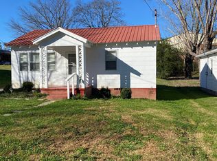 206 S Clinch St, Woodbury, TN 37190