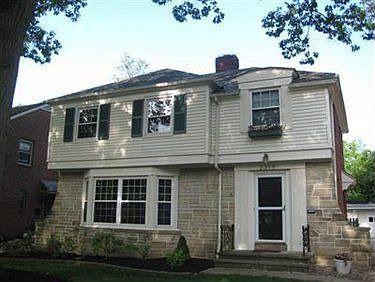 2nd image of 2315 Loyola Rd