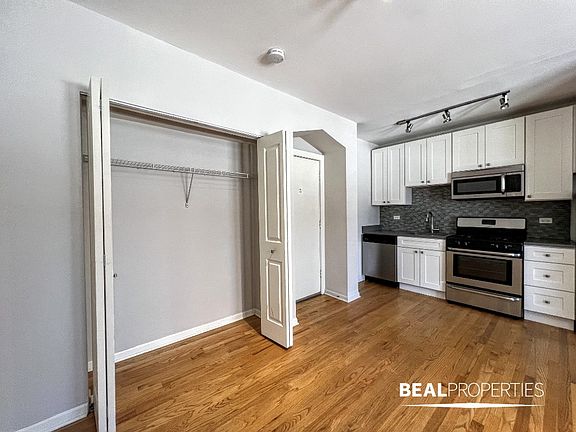 5th image of 2834 W Palmer St #2834310