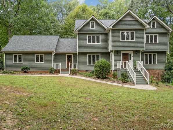 9428 White Hemlock Ln, Charlotte, NC 28270