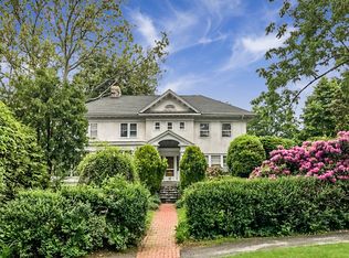 12 Overhill Rd, Scarsdale, NY 10583