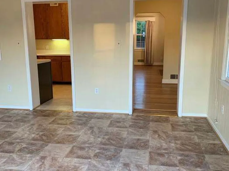 730 N Buchanan St — Photo 6