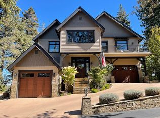 27458 Pinewood Dr, Lake Arrowhead, CA 92352