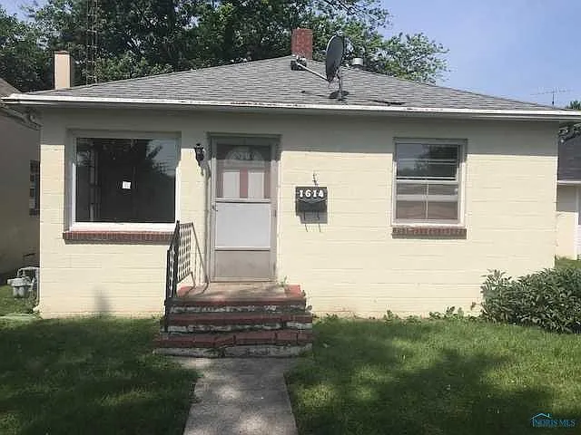 1614 Landis Ave photo 1