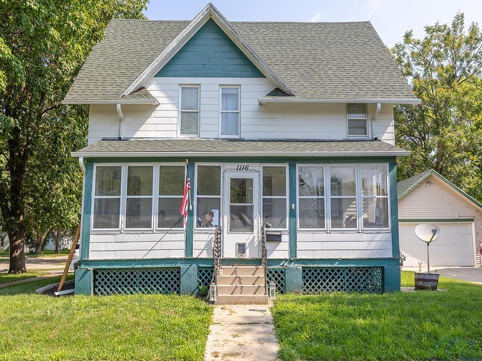 1st image of 1116 Pearl St