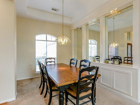 5th image of 1805 Branch Hill Dr