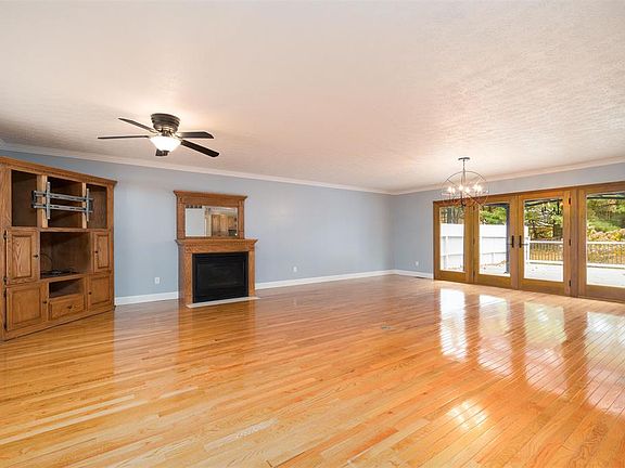 5th image of 5741 Timberlane Dr
