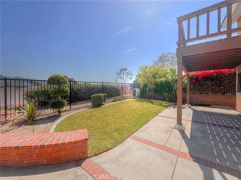 16140 Ridgeview Ln — Photo 21