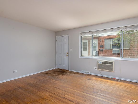 4th image of 143 Westerfield Pl #A