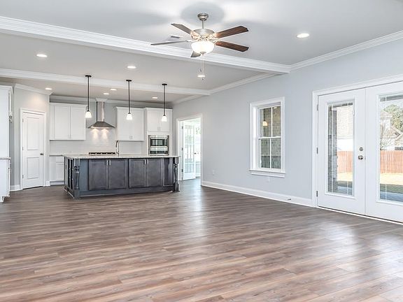 4th image of 606 Charleston Mills Dr