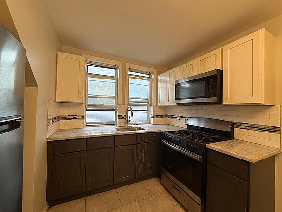 3rd image of 223 Cator Ave #3E