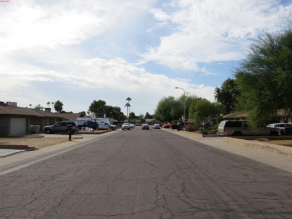 4th image of 4742 W Laurie Ln