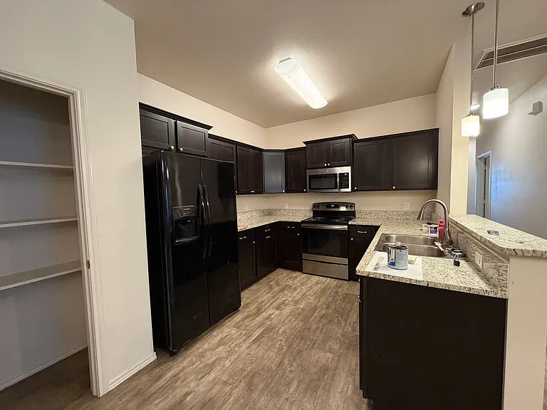 11626 Evanston Ave — Photo 6