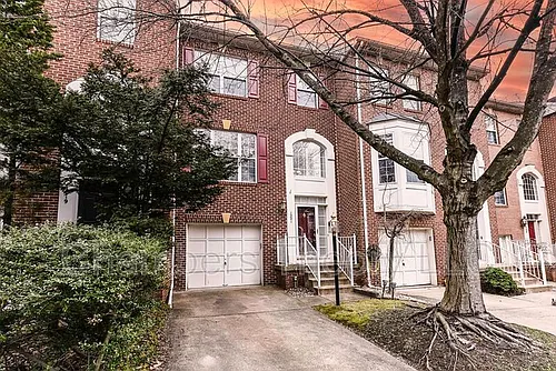 1221 Wild Hawthorn Way Photo 1