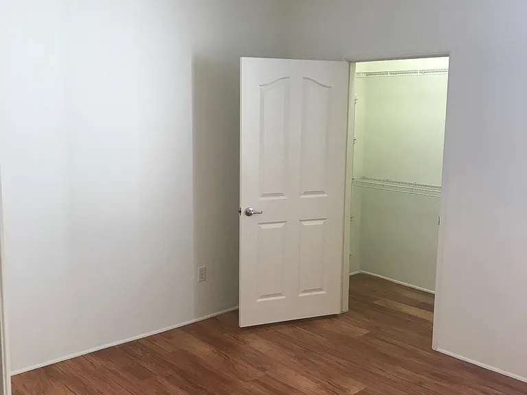5550 W 6th St #3-226 — Photo 3