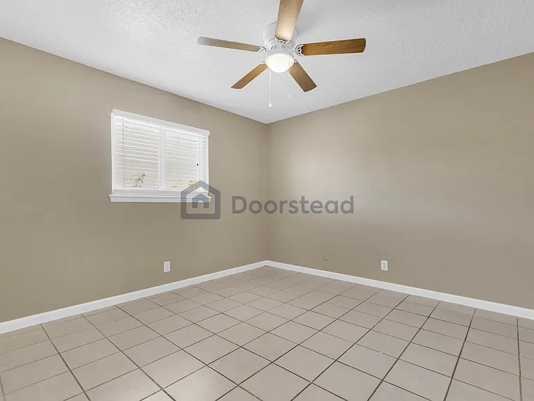 9400 Montrose Ct #27 — Photo 21