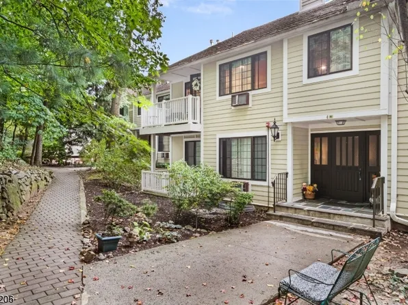 4 Foxwood Drive #Bc, Morris Plains Boro, NJ 07950