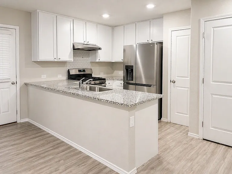 6647 Scarecrow Way — Photo 3