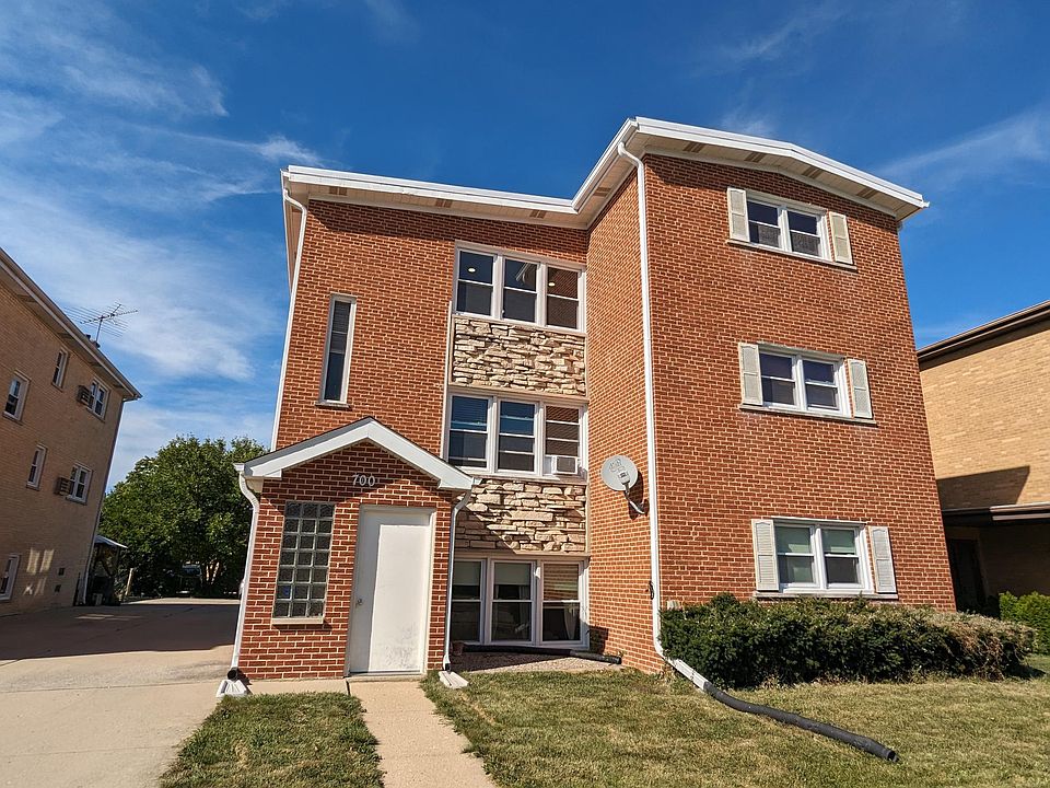 1st image of 700 Beau Ct